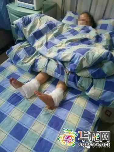 今晚澳门9点35分开什么生肖和双胞胎考场外跪爷爷与双胞胎兄弟跪求母亲回家